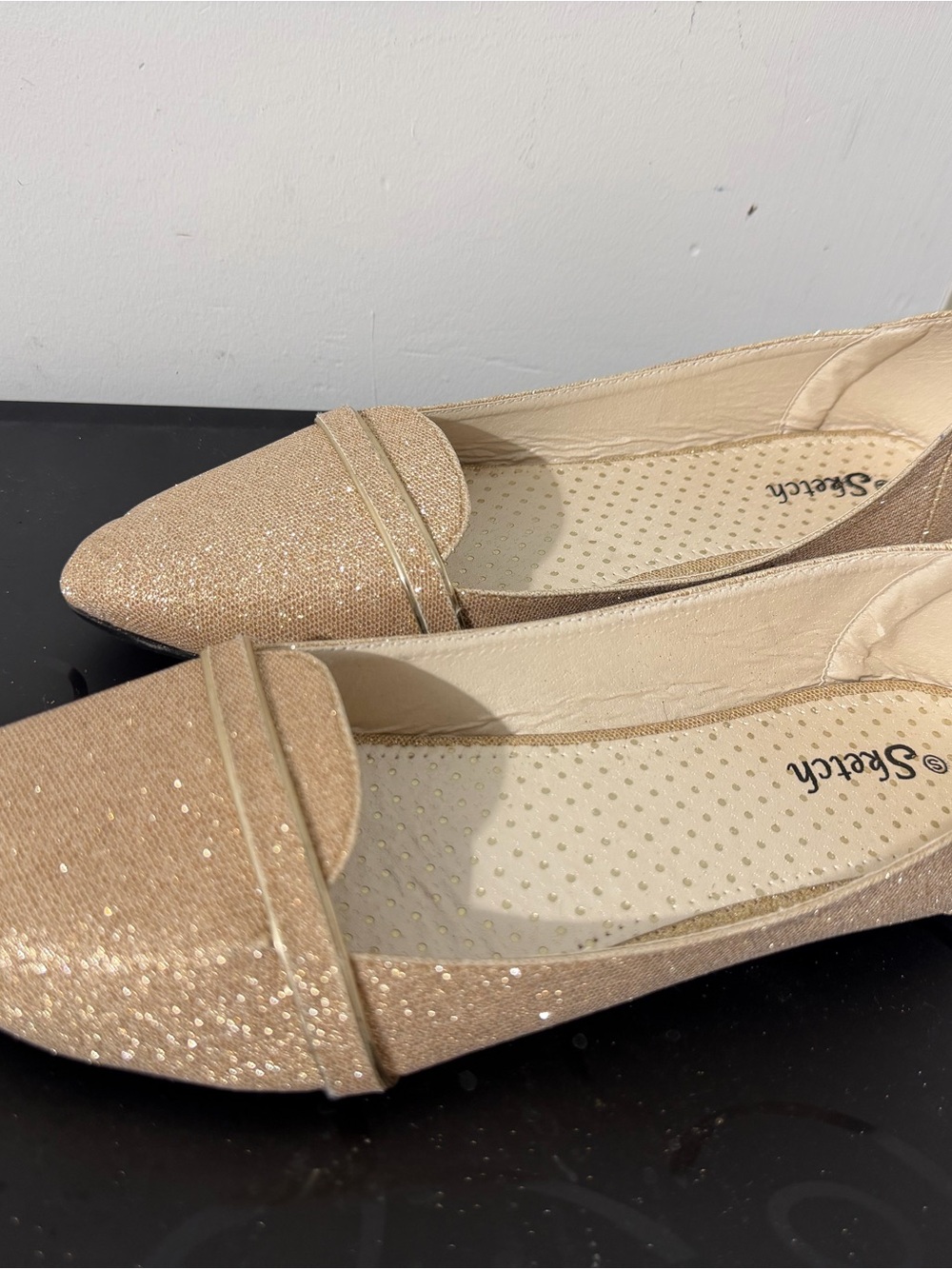Women’s Glitter Pointed Toe Flats in Champagne